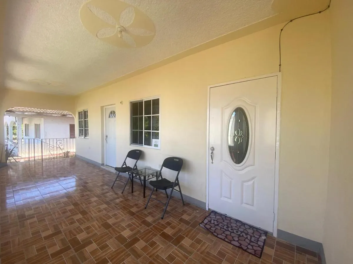 Διαμέρισμα Rujam Guest House Salem